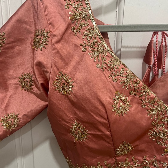 ✨Pink and Gold Indian Lehenga✨ - Picture 11 of 16